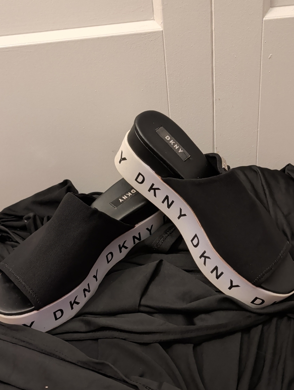 Dkny Black Logo Platform Slide Mules